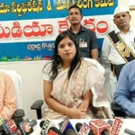 Collector inaugurates media centre in Kothagudem