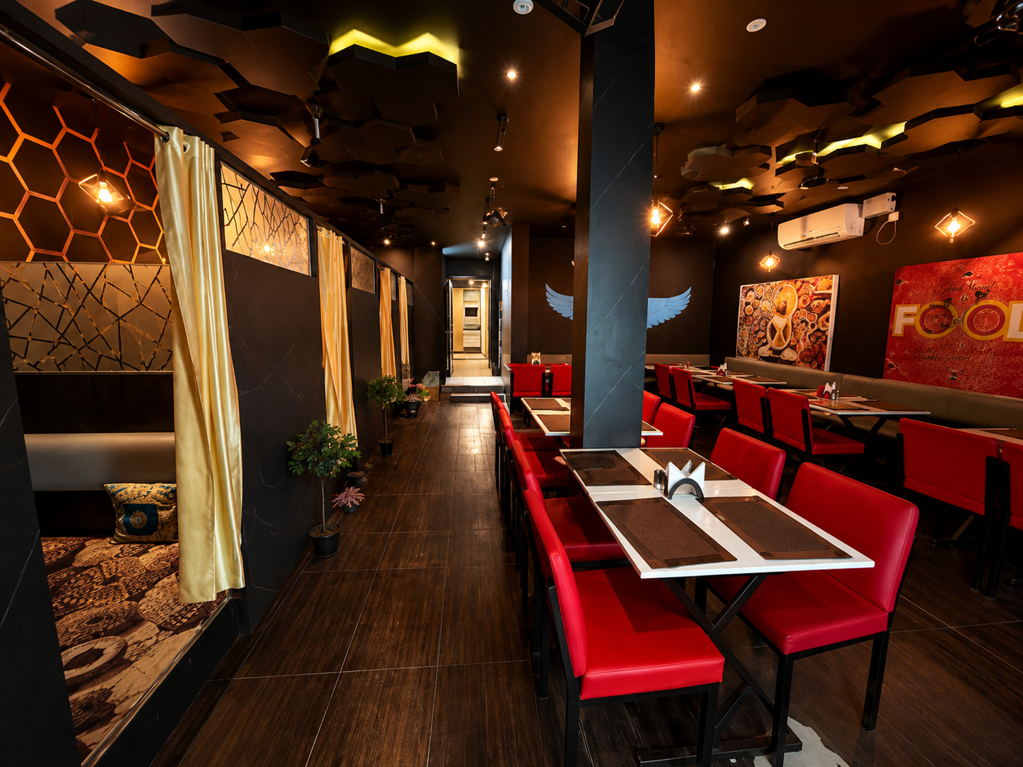 BLACK BOX RESTAUARANT